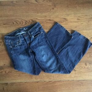 American Eagle Favorite Boyfriend jeans size 0